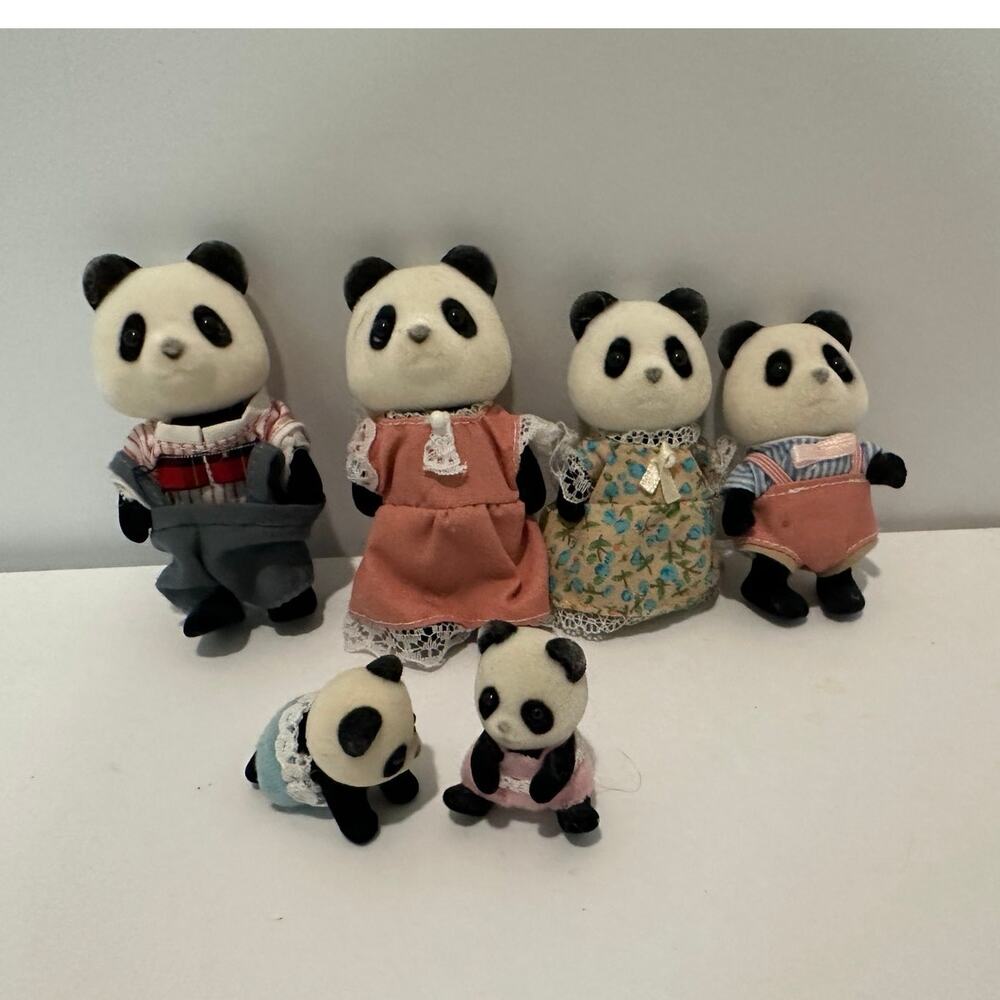 Calico Critters Panda Family of 6 2 babies - played with condition